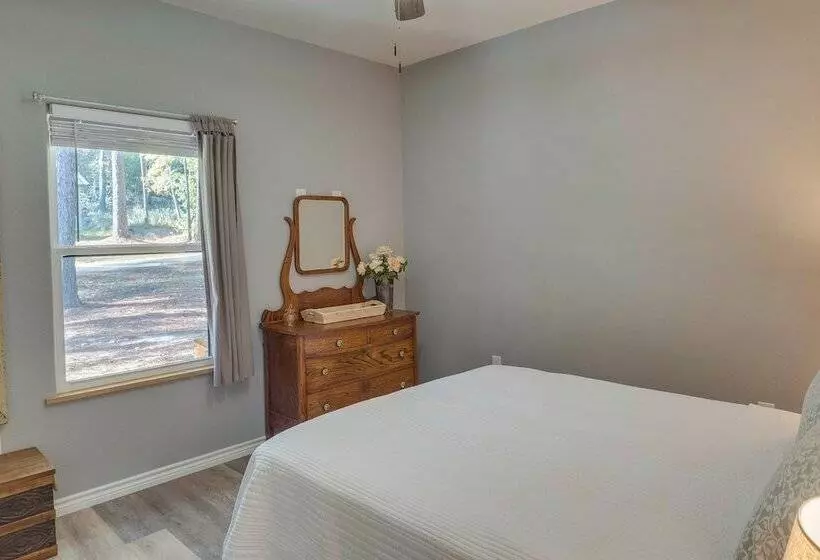 Home W/ Pool Access: Fishing At Lake Sam Rayburn!