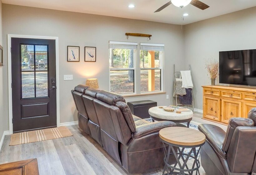 Home W/ Pool Access: Fishing At Lake Sam Rayburn!