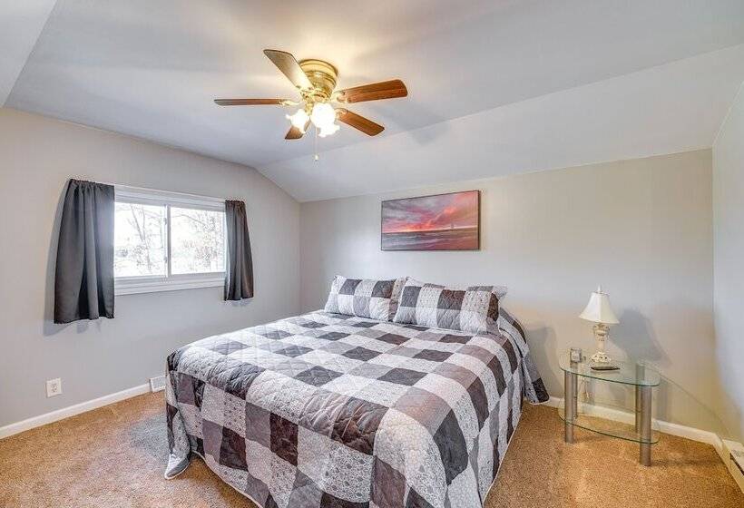 Lake White Cloud Home With Fire Pit!