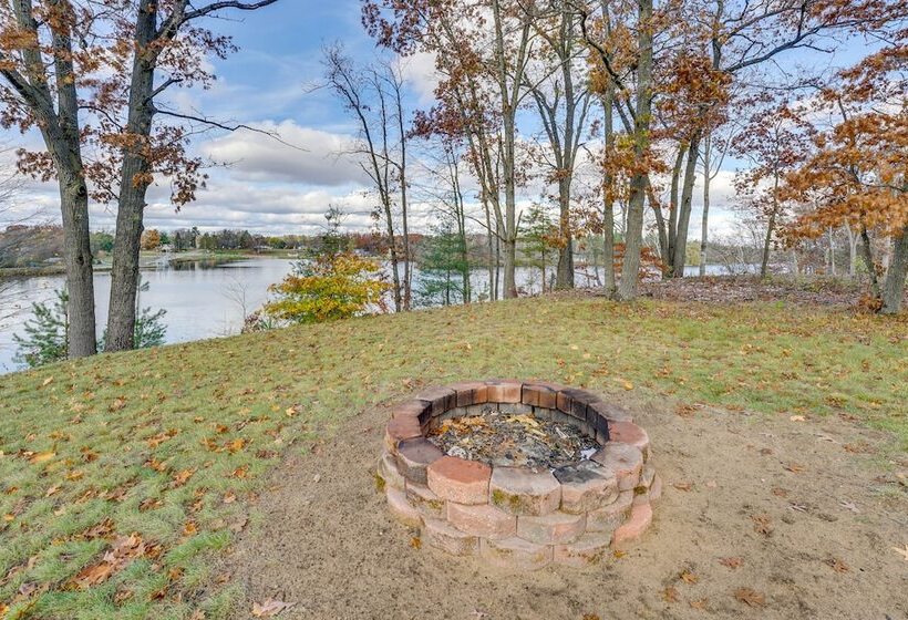 Lake White Cloud Home With Fire Pit!