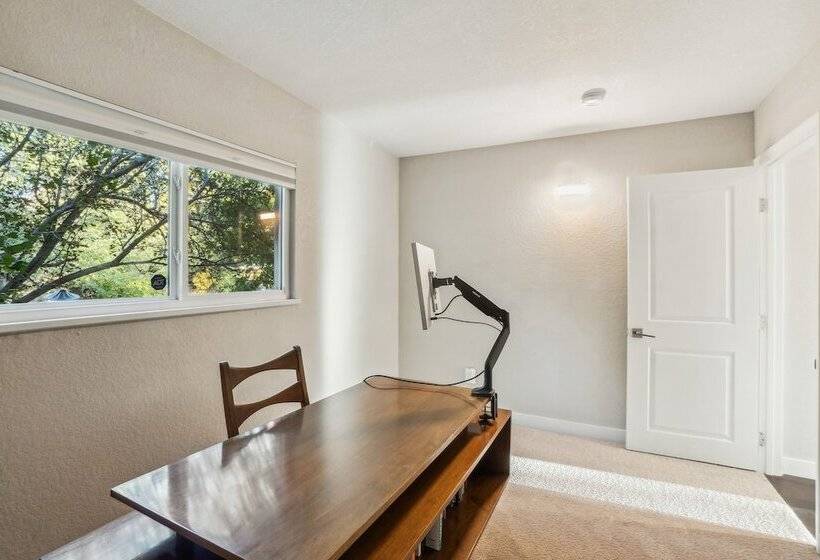 Lovely Centennial Home   1 Mi To Southglenn Mall!