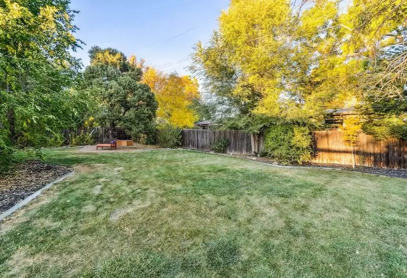 Lovely Centennial Home 1 Mi To Southglenn Mall!