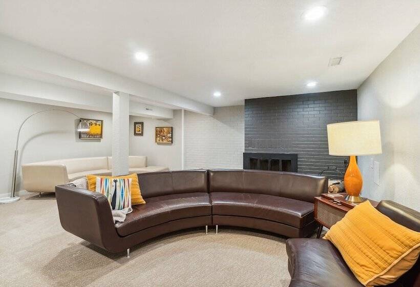 Lovely Centennial Home   1 Mi To Southglenn Mall!