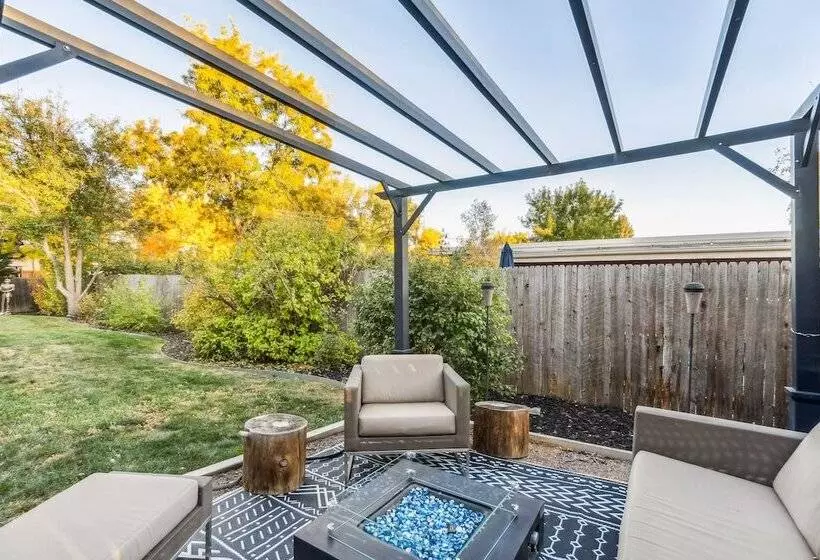 Lovely Centennial Home 1 Mi To Southglenn Mall!