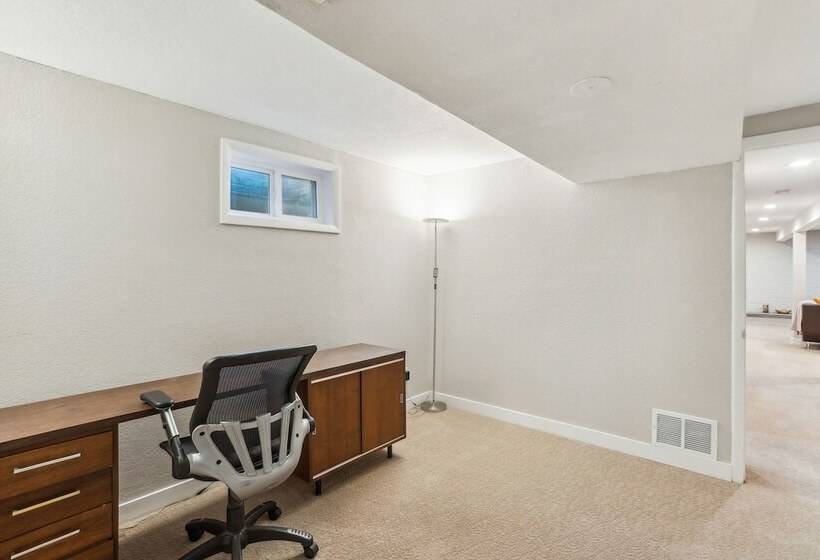 Lovely Centennial Home   1 Mi To Southglenn Mall!