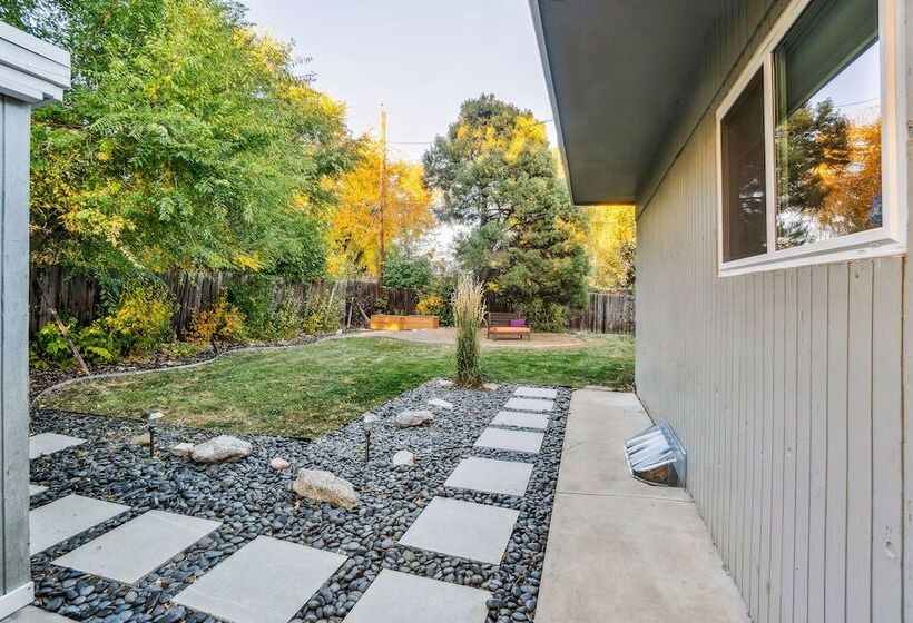 Lovely Centennial Home   1 Mi To Southglenn Mall!