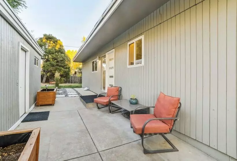 Lovely Centennial Home 1 Mi To Southglenn Mall!