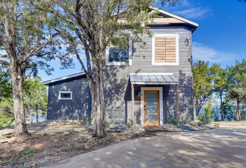 Modern Graford Cabin: Walk To Possum Kingdom Lake!