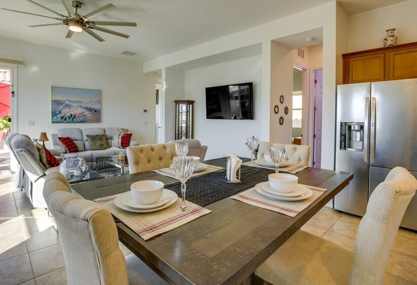 North Las Vegas Home ~ 11 Mi To The Strip!