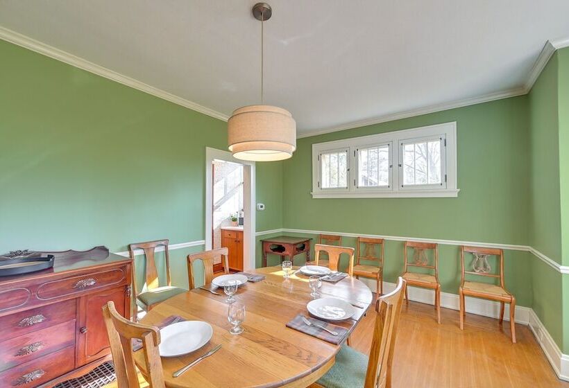 10 Mi To Downtown Cincinnati: Home W/ Fire Pit!