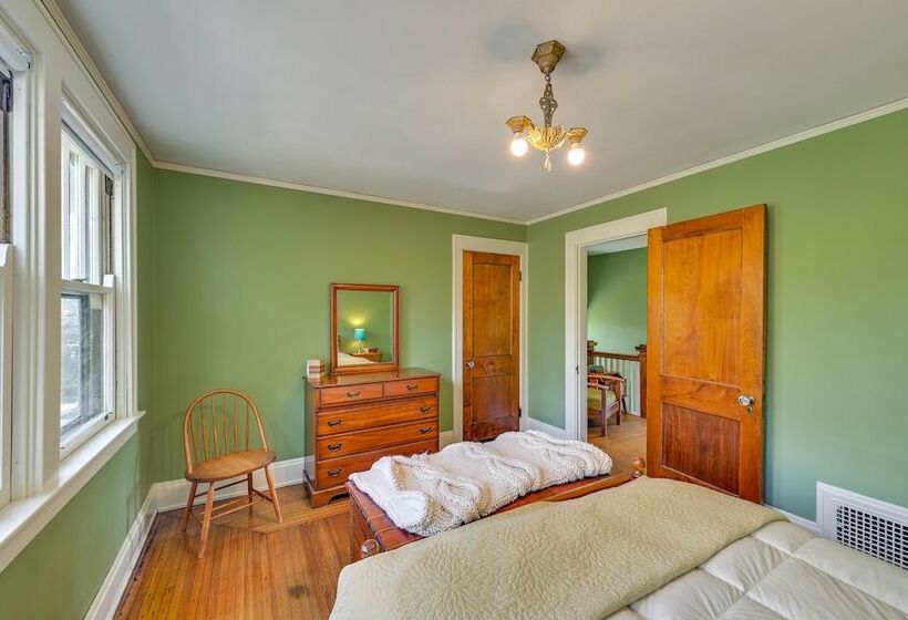 10 Mi To Downtown Cincinnati: Home W/ Fire Pit!