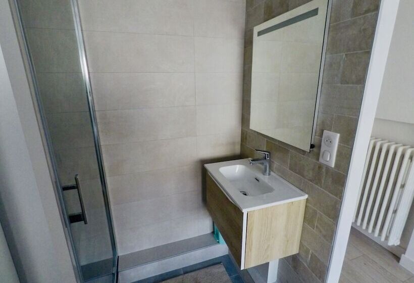 Пансион Charming & Cosy Rooms Nantes