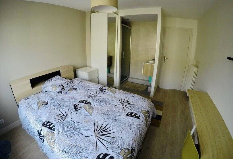 Пансион Charming & Cosy Rooms Nantes