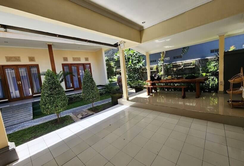 膳宿费 Double A Guest House