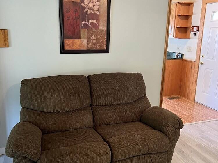 膳宿费 Wellsboro Rail Trail