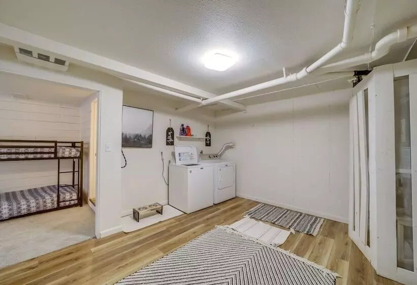Pet Friendly Payson Cabin W/ Game Room!