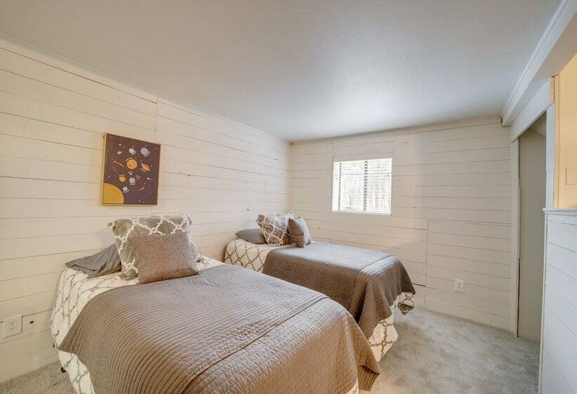 Pet Friendly Payson Cabin W/ Game Room!