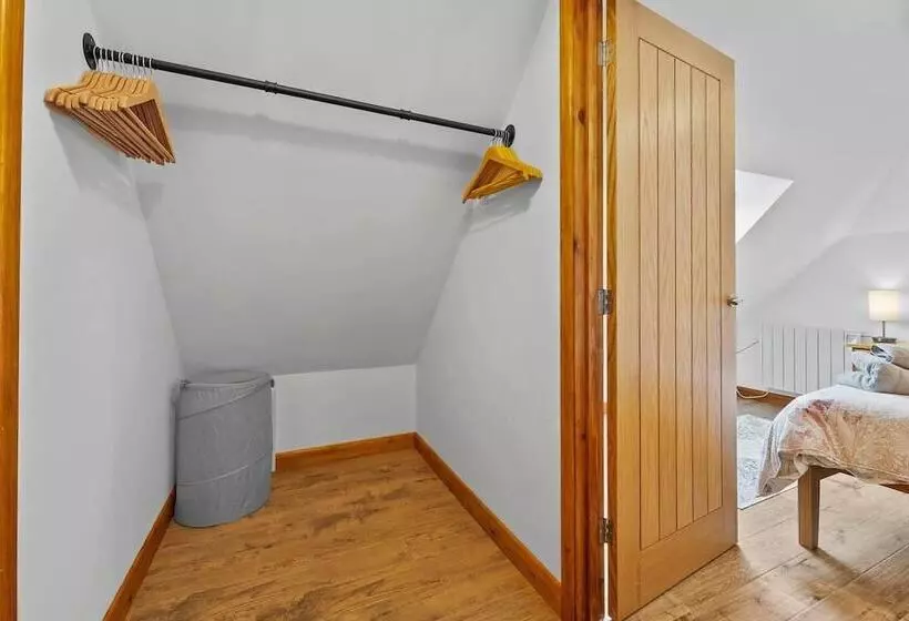 レジデンス Lovely 2 Bed House In Canterbury