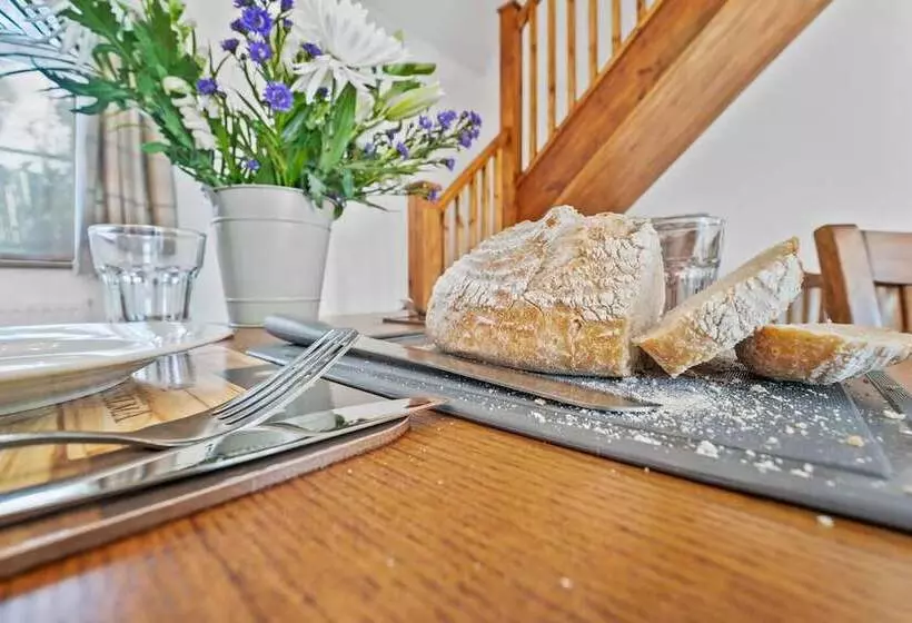 レジデンス Lovely 2 Bed House In Canterbury
