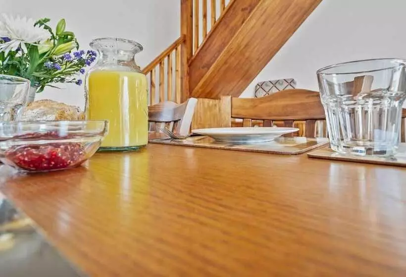 レジデンス Lovely 2 Bed House In Canterbury