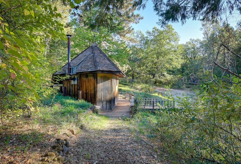 Secluded Cohasset Home W/ Pool & Screened Porch!