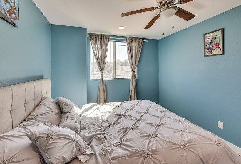 Spacious Lake Elsinore Home W/ Pool & Hot Tub!