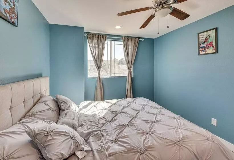 Spacious Lake Elsinore Home W/ Pool & Hot Tub!