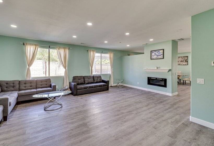 Spacious Lake Elsinore Home W/ Pool & Hot Tub!