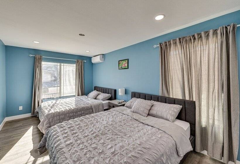 Spacious Lake Elsinore Home W/ Pool & Hot Tub!