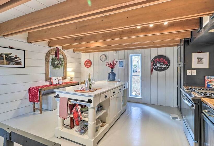 The Chalet On Sinclair W/ Private Dock & Kayaks!