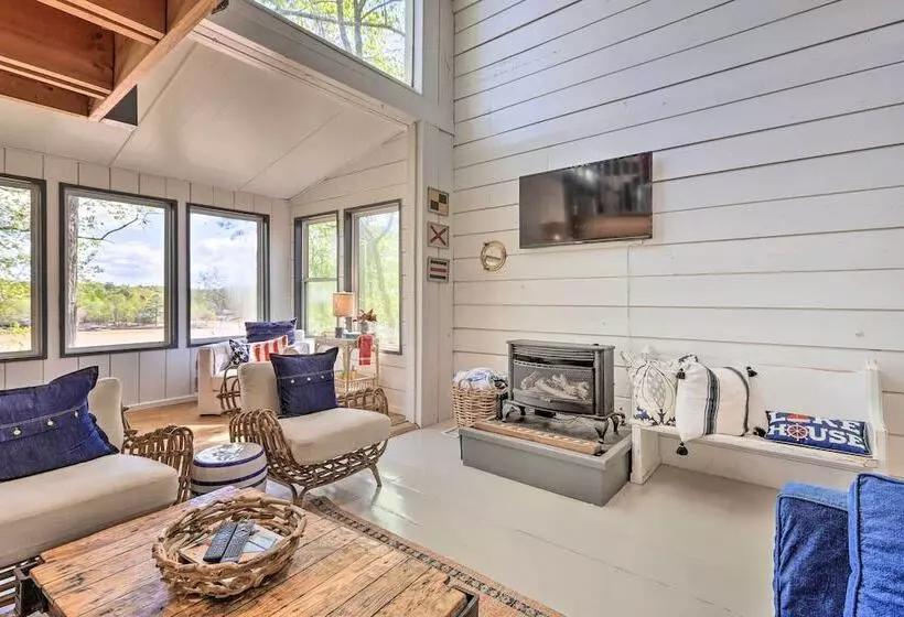 The Chalet On Sinclair  W/ Private Dock & Kayaks!