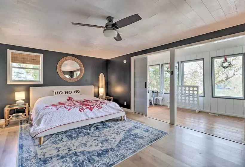 The Chalet On Sinclair  W/ Private Dock & Kayaks!