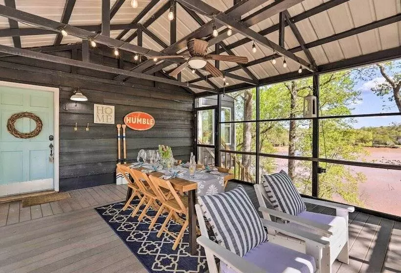 The Chalet On Sinclair  W/ Private Dock & Kayaks!