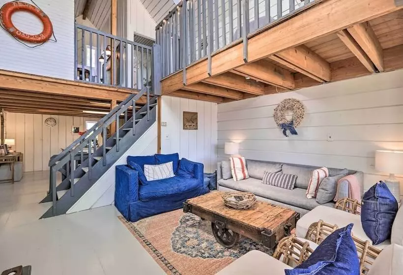 The Chalet On Sinclair  W/ Private Dock & Kayaks!