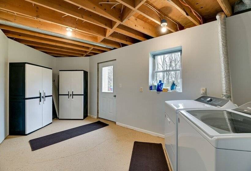 The Dome Spacious Retreat Near Finger Lakes!