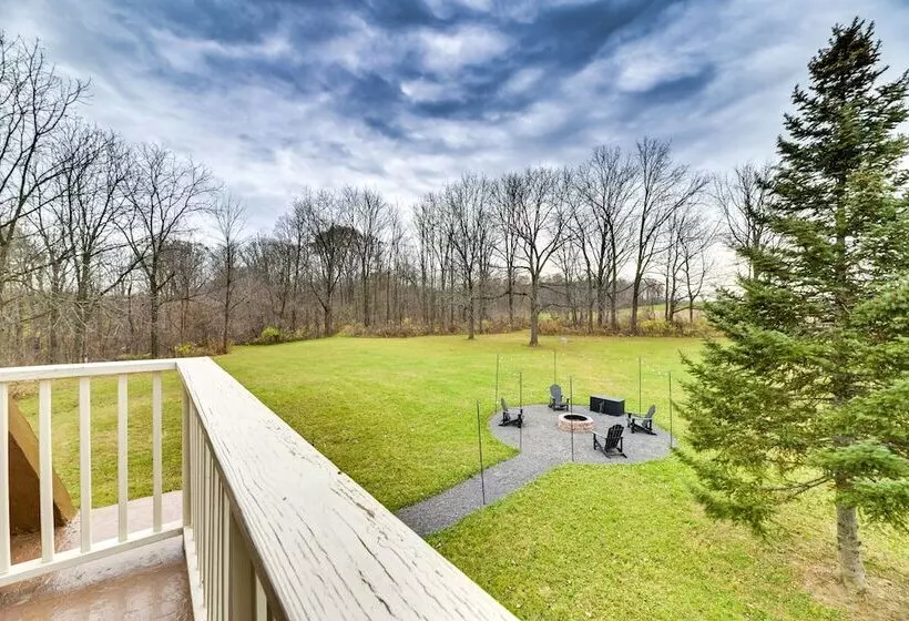 The Dome    Spacious Retreat Near Finger Lakes!