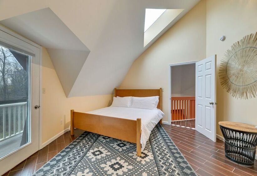 The Dome Spacious Retreat Near Finger Lakes!