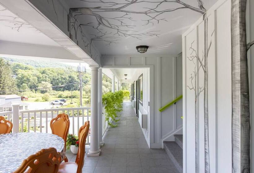 בית מלון כפרי The Roxbury