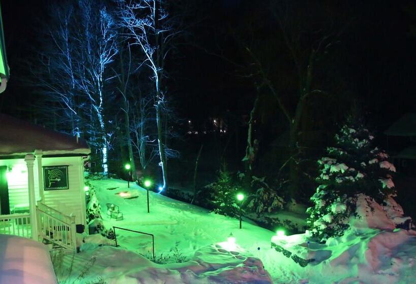 בית מלון כפרי The Roxbury