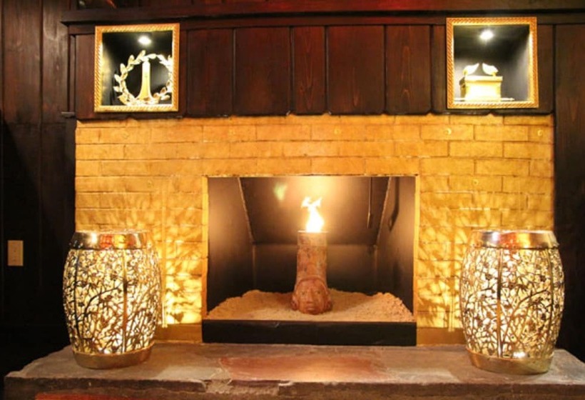 בית מלון כפרי The Roxbury