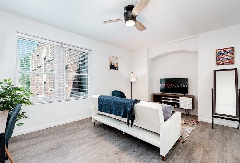 Two Stylish 2br Apt Cozysuites W Parking