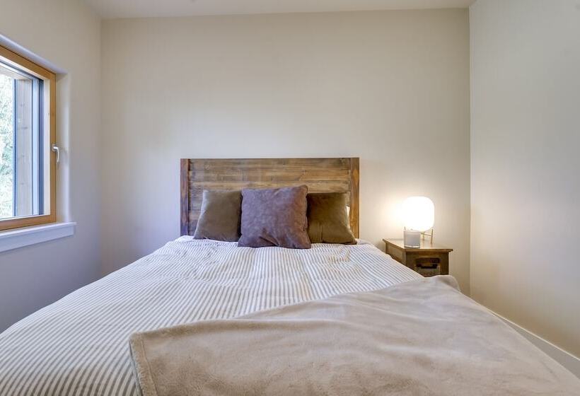 Unique Grand Junction Guest Suite W/ Gas Fire Pit!