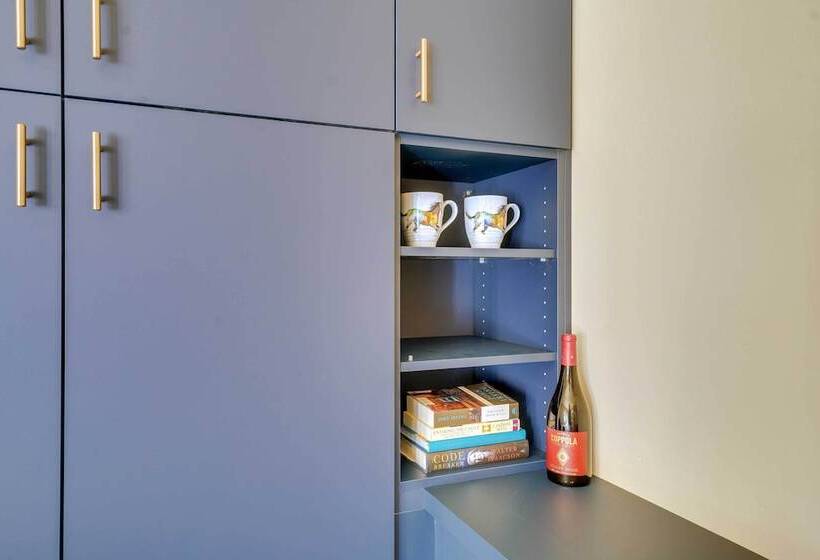 Unique Grand Junction Guest Suite W/ Gas Fire Pit!