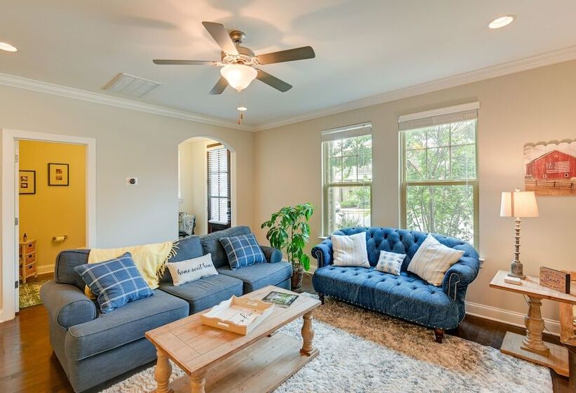 Updated Hendersonville Home W/ Fireplace!