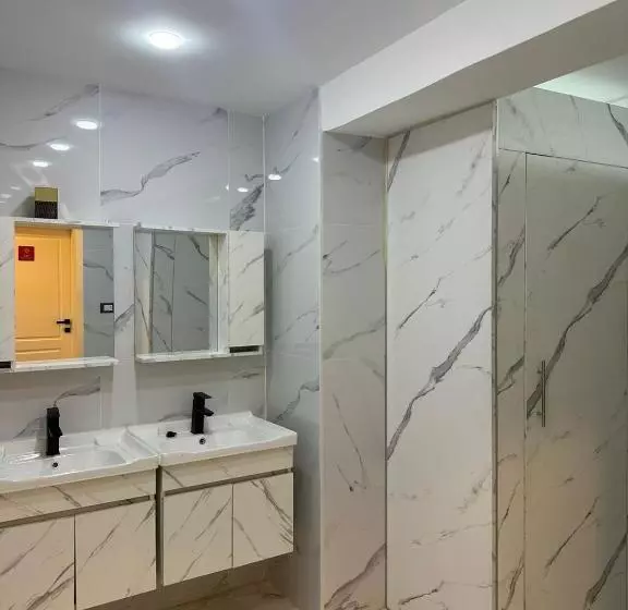 Amman Trail Hostel