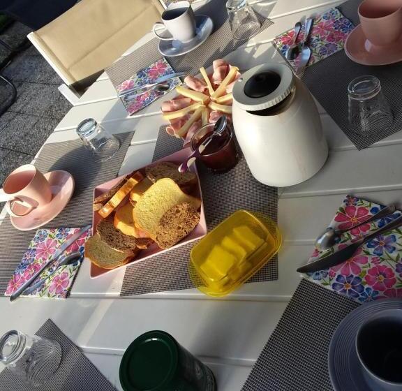 ベッドアンドブレックファースト Le Grivé