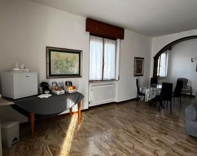 ベッドアンドブレックファースト R&b Emilia