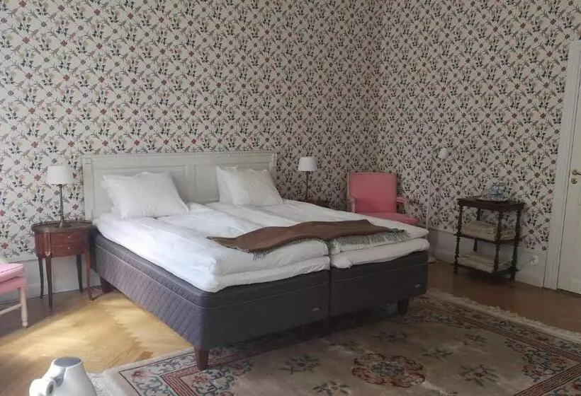Hoby Gård B&b