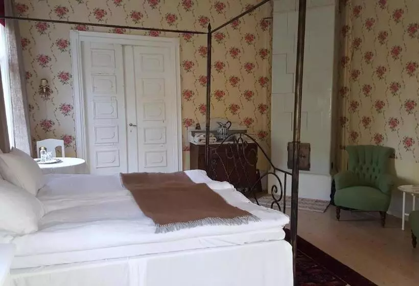 Hoby Gård B&b