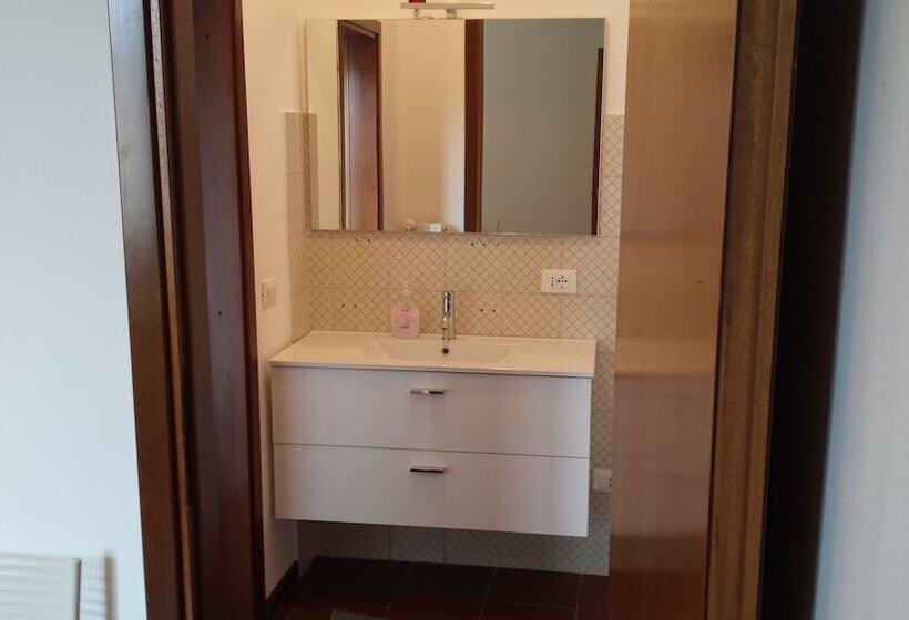 פונדק Palazzo Barbò